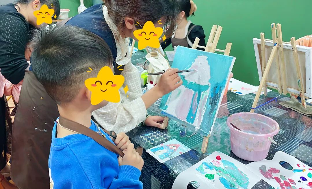 童心妙筆 繪出冬季丨愛維親子訓(xùn)練營在紅河開啟冬日甜蜜時刻!